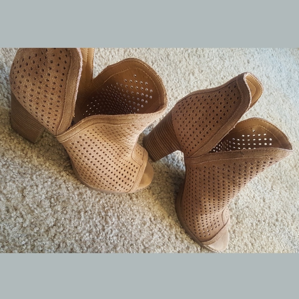 Lucky brand peep toe booties